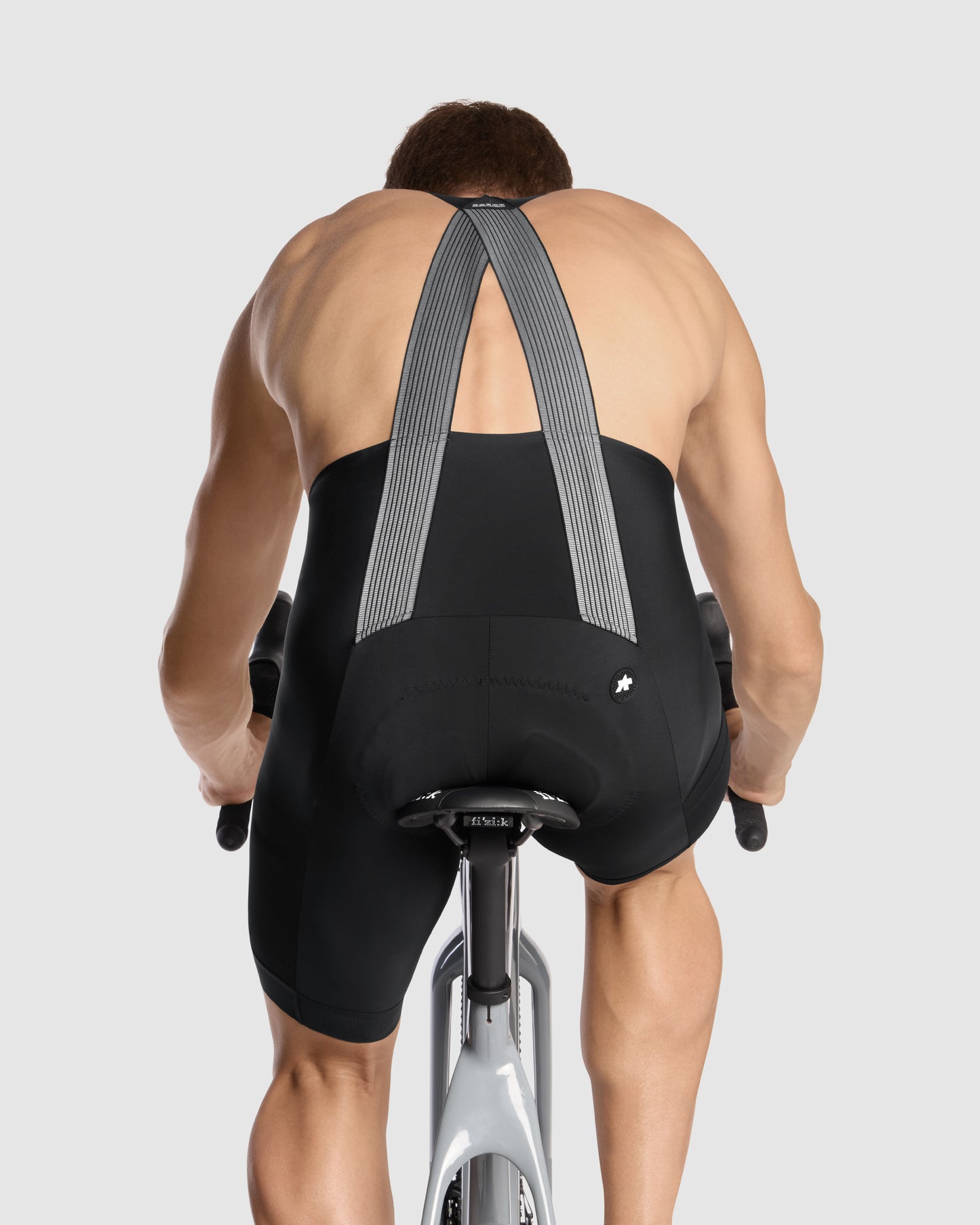 ASSOS Tactica Kiesdkafer T5