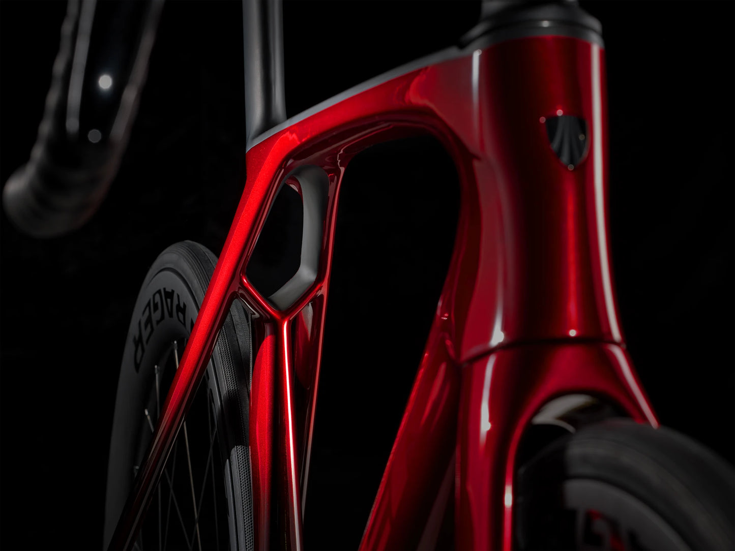 Trek Madone SLR 6 eTap Gen 7