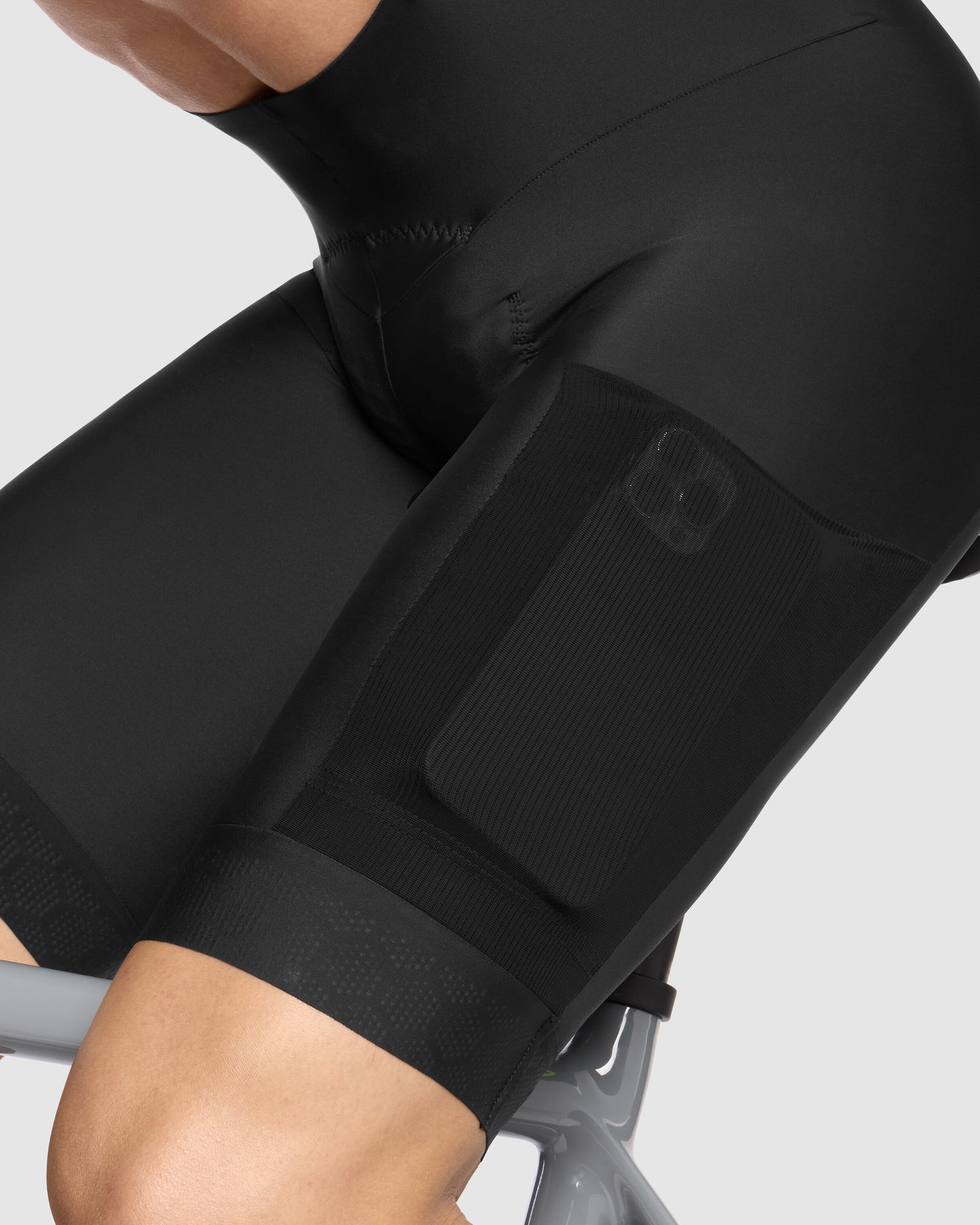 ASSOS Tactica Kiesdkafer T5