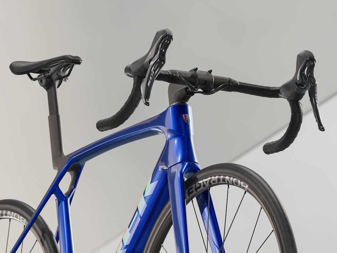 Bicicleta Trek Madone SL 5 Gen 8